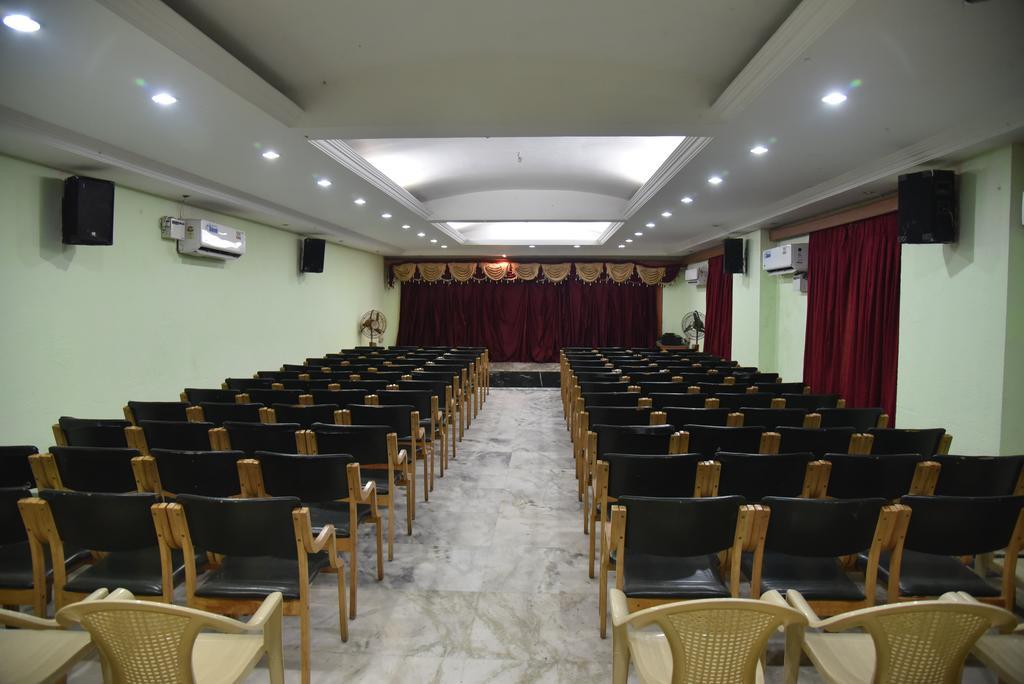 Hotel Green Park Kumbakonam Dış mekan fotoğraf